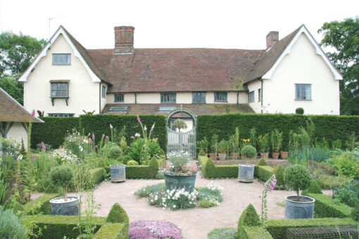 Belchamp Hall landscape garden