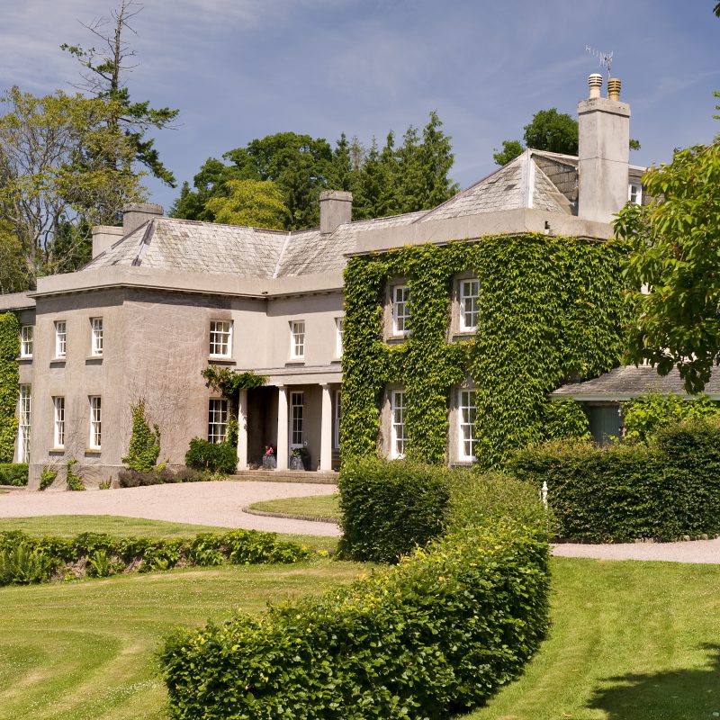 Fursdon house and tennis court