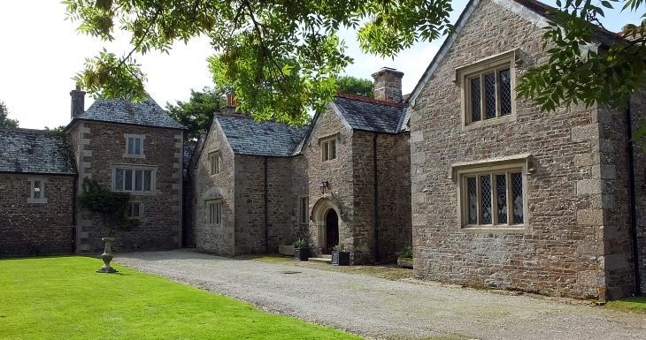 Great Bidlake Manor