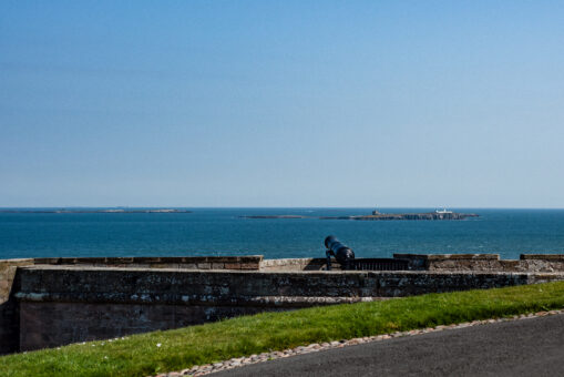 Bamburgh Castle, seaview and cannon