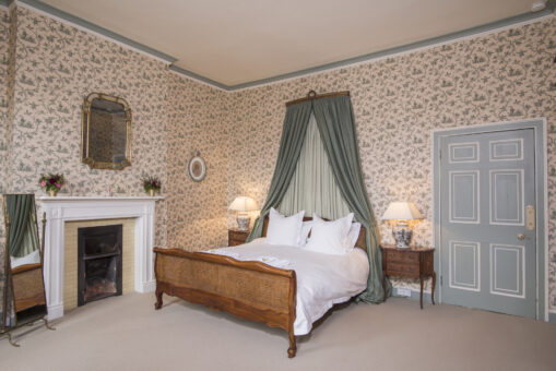 Ardington House bedroom