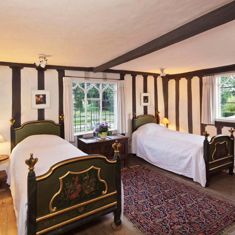 Bedfield Hall bedroom with twin bed