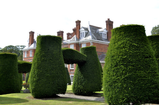 Bodrhyddan Hall topiary