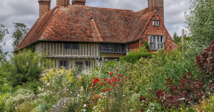 Carron Nightingale photo of Great Dixter Gardens