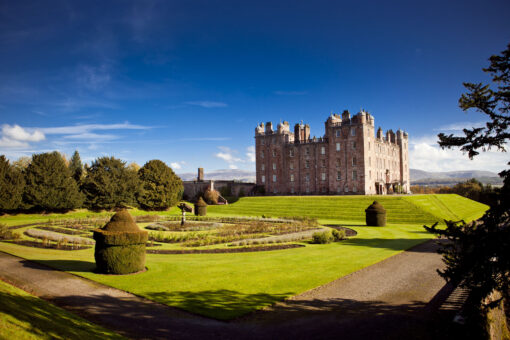 Drumlanrig Castle grounds and gardens