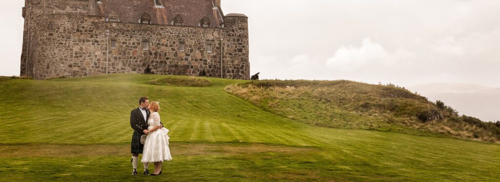 Duart Castle wedding in the grounds