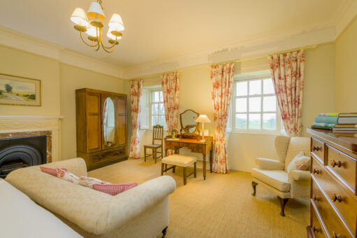 Fursdon cottage master bedroom Photo by Guy Harrop