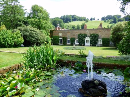 Garden fountain at Stonor Park