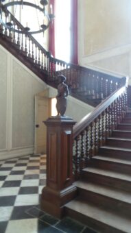 Great Fulford staircase with sculpture