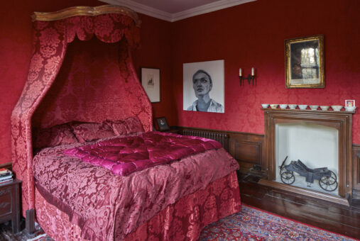 Harlington Manor King Charles Room
