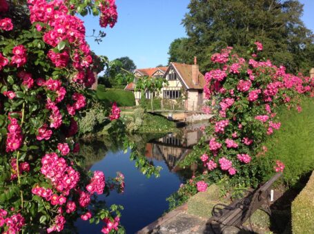 Hindringham Hall beautiful English gardens