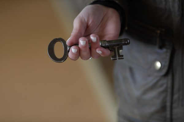 Holding key Penshurst
