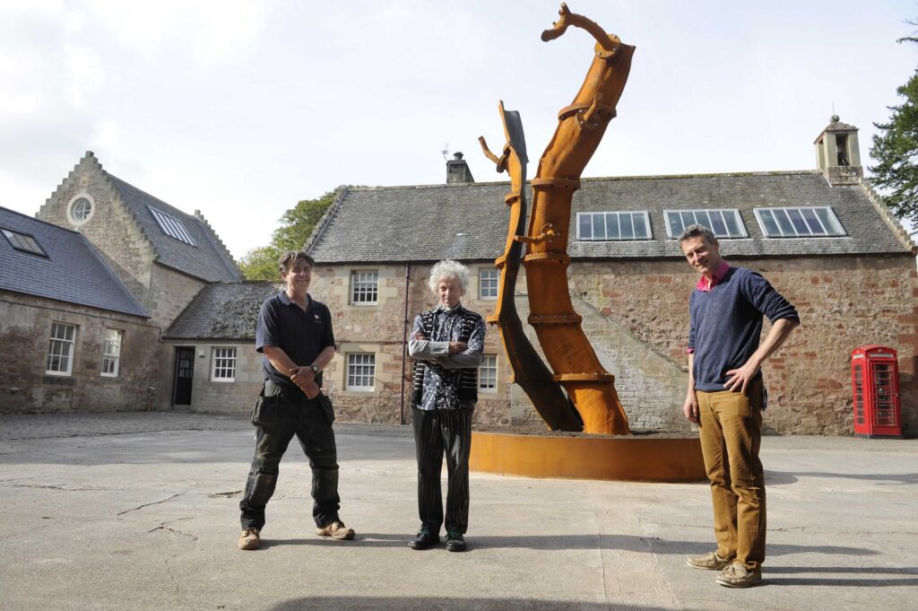 Marchmont House - Sculptor Charlie Poulsen and Hugo Burge - Colin Hattersley Photography