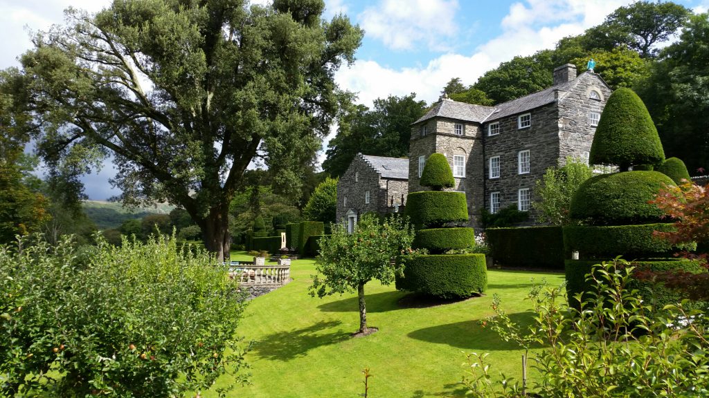 Plas Brondanw in Gwynedd, Wales