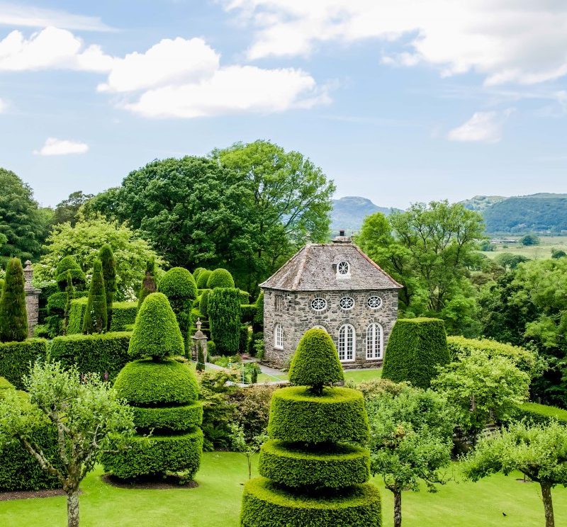 Plas Brondanw incredible topiary garden