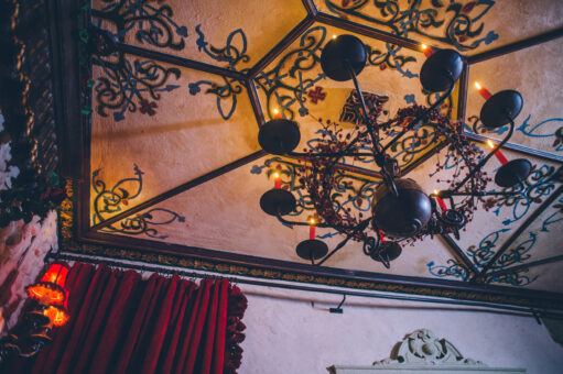 Talliston House light on the ceiling