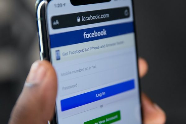 How to use Facebook