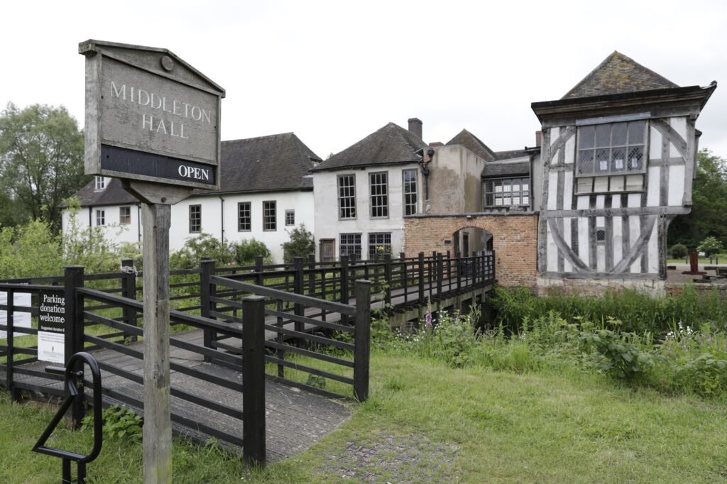 Entrance to Middleton Hall