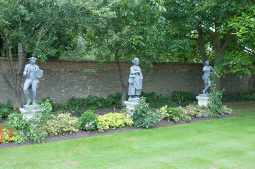 Netherhall Manor statues