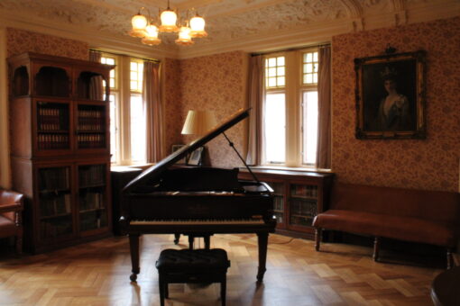 Queen Alexandras House piano