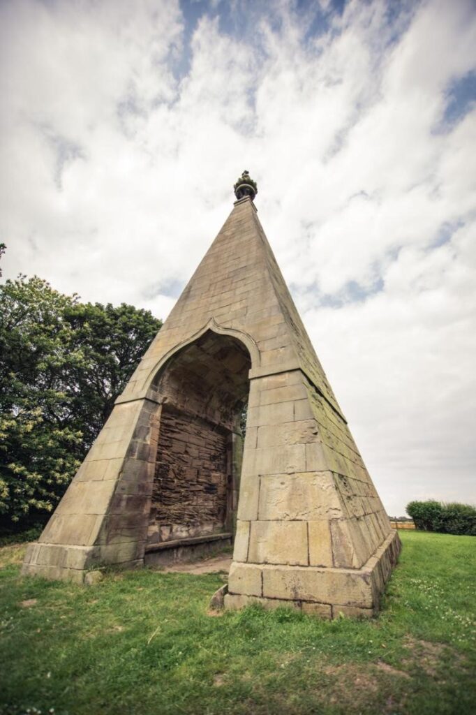 Wentworth Woodhouse Needle's Eye credit Steven Jones