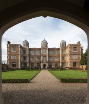 hall-exterior-17-may-2021-doddington-hall-and-gardens-credit-heritage-photographic-copyright-doddington-hall-2021