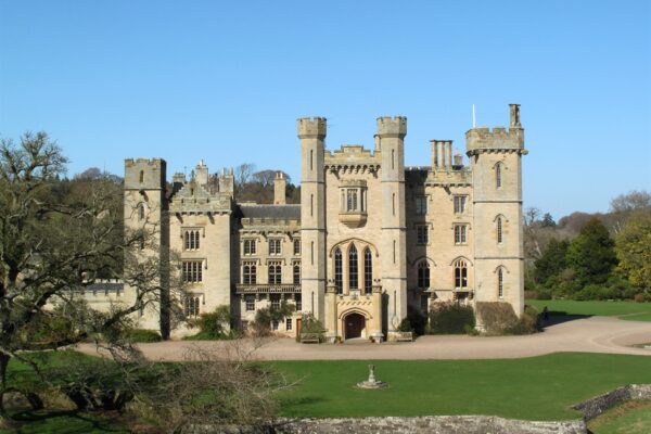 The front of Duns Castle