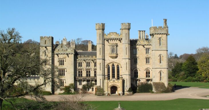 The front of Duns Castle