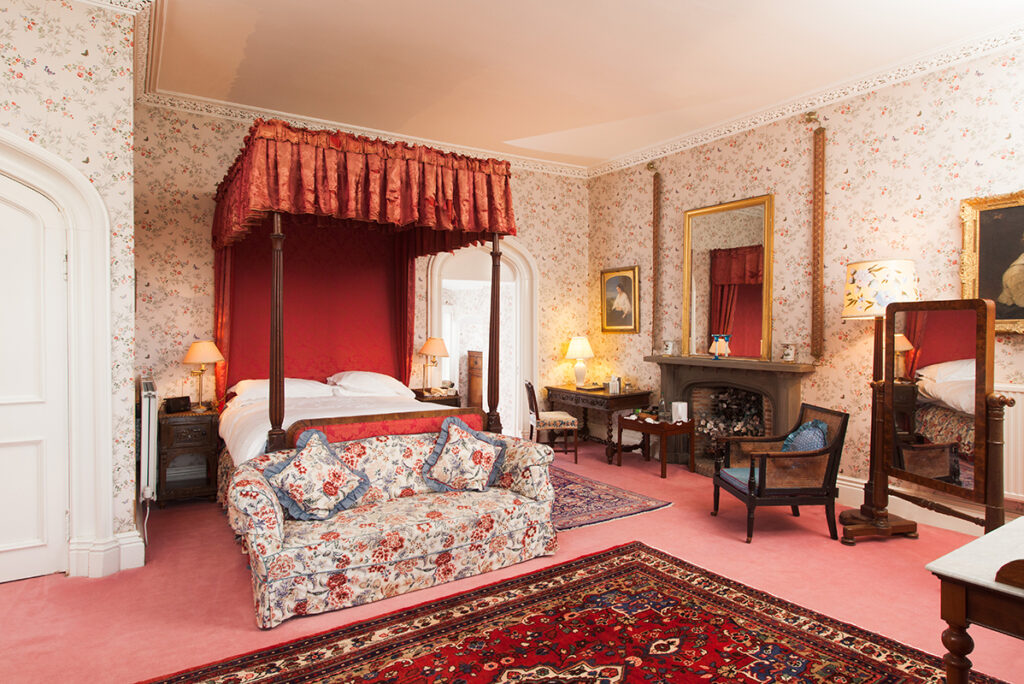 Blue-Four-Poster-Room-Duns Castle