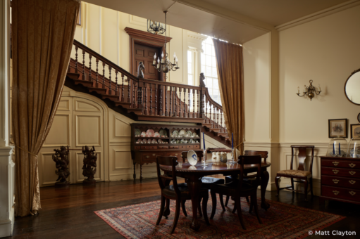 Lullingstone-castle_grand-staircase