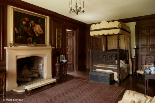 Lullingstone-castle_queen-annes-state-bedroom