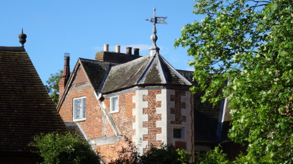 Hellens Manor