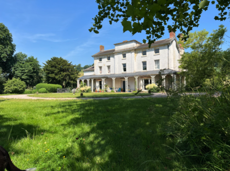 Rhiewport Hall